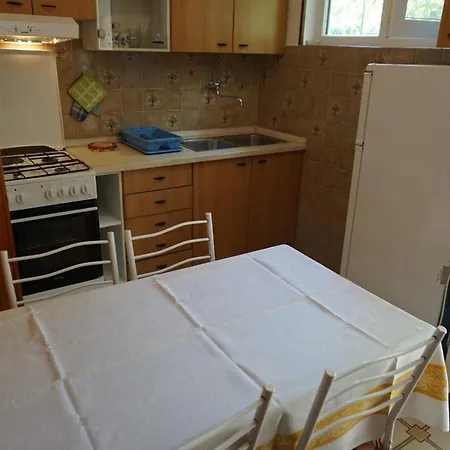 Apartment Vilma 2 *